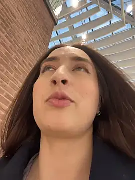 Holly_Play live XXX chat