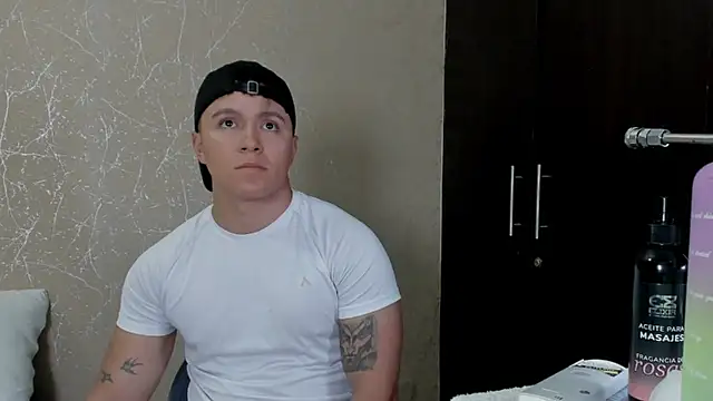 bigbossxx34 Live XXX Chat