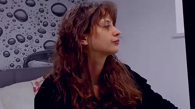 AlmaFancy élő XXX-chatje