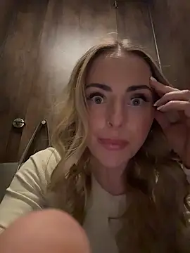 EmaSalis 라이브 XXX 채팅