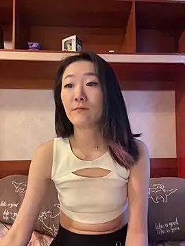 Chatroom XXX en direct de AikooYamada