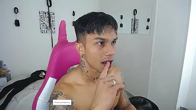 Leonard_Price's Live XXX Chat