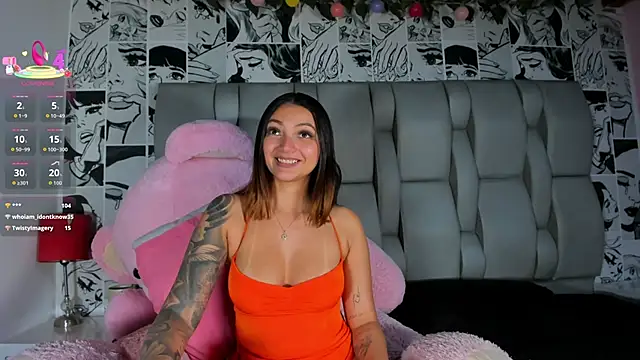 LucyRosse Adlı Modelin Canlı XXX Sohbeti