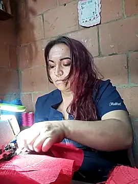 isis_milove Chat XXX in diretta