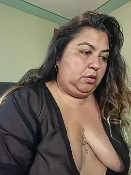 curvy_diva_'s Webcam Show