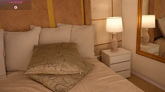 lyrabellini Adlı Modelin Canlı XXX Sohbeti