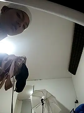 SamathaMay 在線直播表演