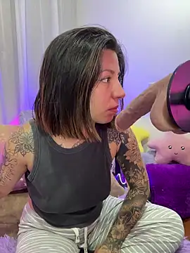 _antonella_dreamss Adlı Modelin Canlı XXX Sohbeti