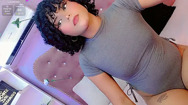 babyAnthonella Chat XXX in diretta