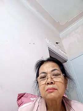 Hotestlove 即時 XXX 聊天