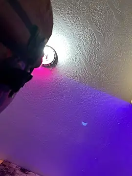 Mic_Oxinner: онлайн-секс-чат