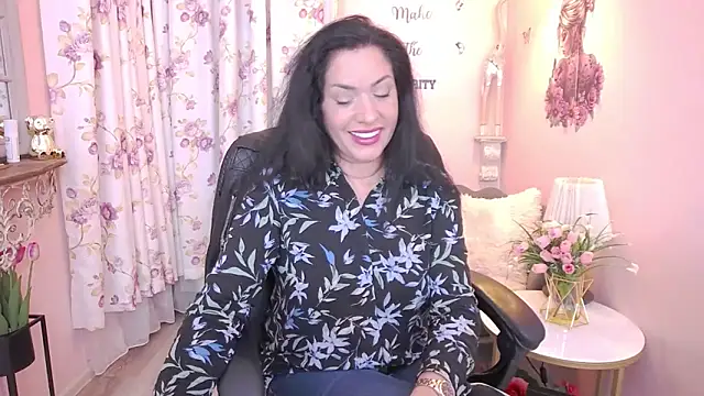 MyLovOne live XXX chat