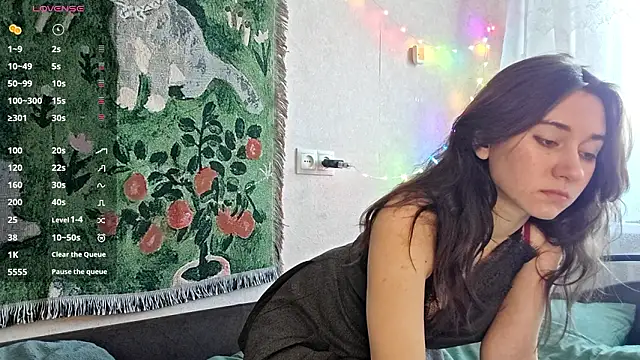 MiaLovelyOne: онлайн-секс-чат