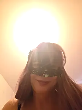 Piper_BlueEyesX 即時 XXX 聊天