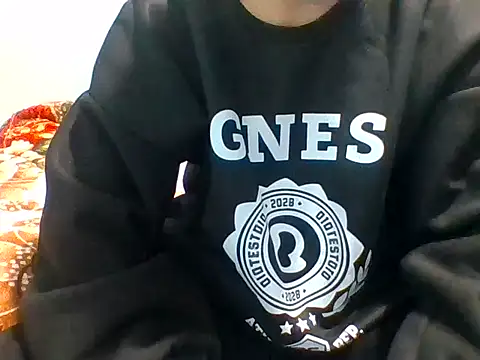 kiraa-007 Webcam show