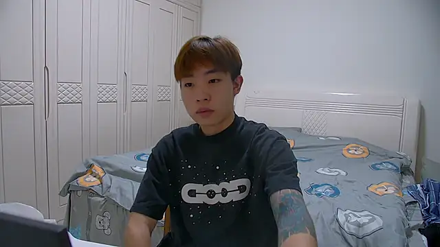 Similu-001 Chat XXX in diretta