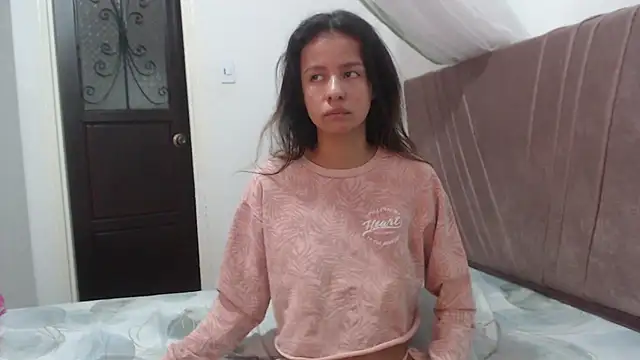 Chat +18 de nathaly_jones_ ao vivo