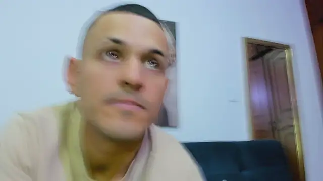 JACOB_RACHELL Adlı Modelin Canlı XXX Sohbeti