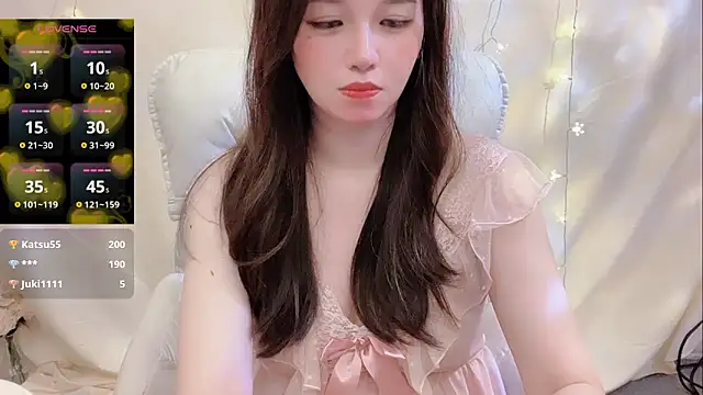 Tw_Zoella Adlı Modelin Canlı XXX Sohbeti