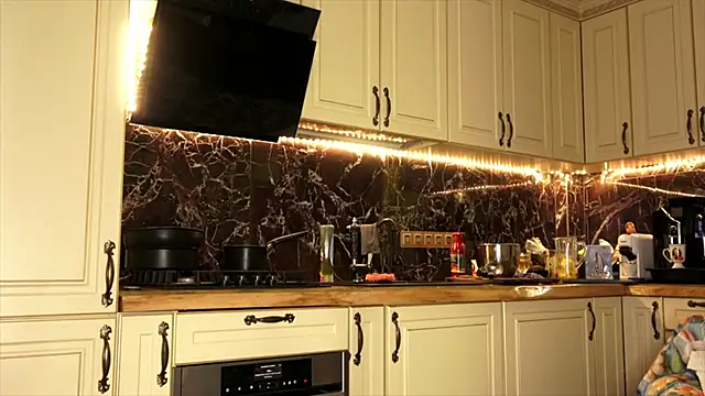 einneuesleben: απευθείας συνομιλία ΧΧΧ