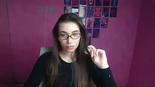 NikaMystic 即時 XXX 聊天