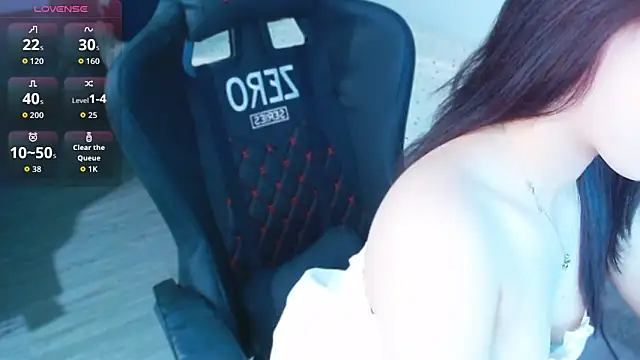 brianna-spanks 网络视讯表演