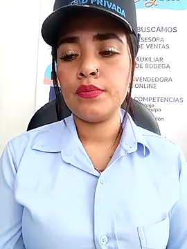 Chat +18 de MAYE__13 ao vivo