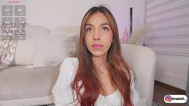 Chat +18 de Ariadna5 ao vivo