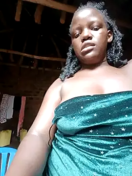 holygrail001 在線直播表演