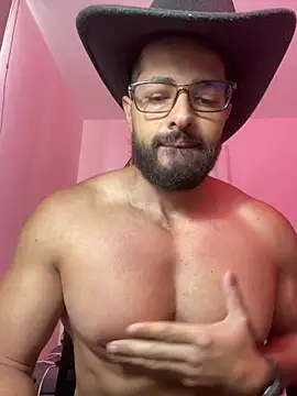 magnumchris 即時 XXX 聊天