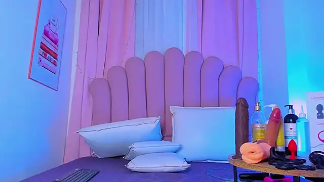 NicoleMadrird's Webcam Show