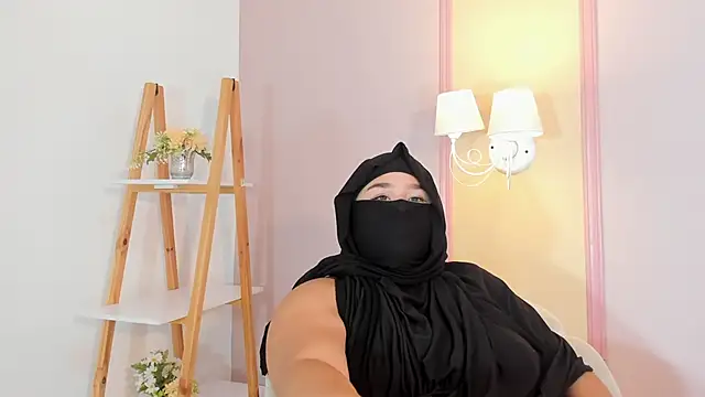 Show de _zharaa na webcam