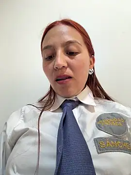 Emily-7_ élő XXX-chatje