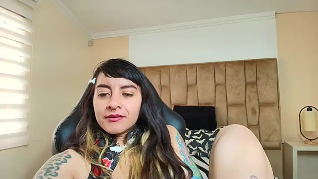 Naughty_Kittenm Obrolan Langsung XXX