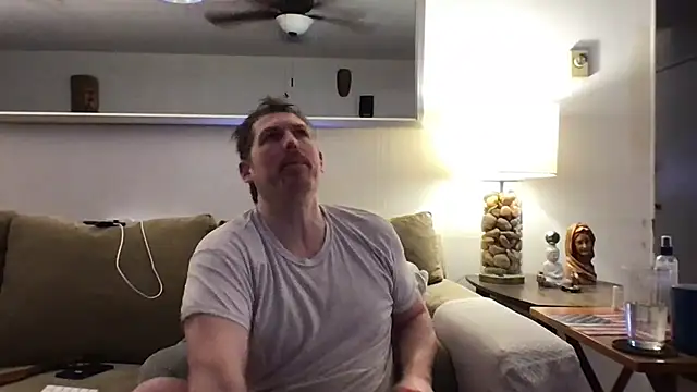 God_Of_ThundeRR 即時 XXX 聊天