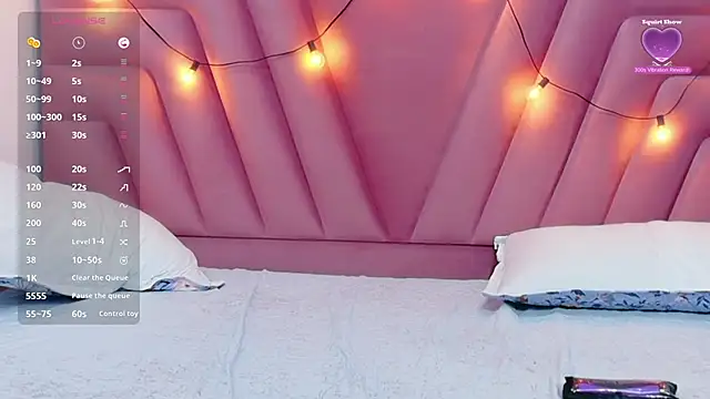 hornybarelylegalgirl Chat XXX in diretta