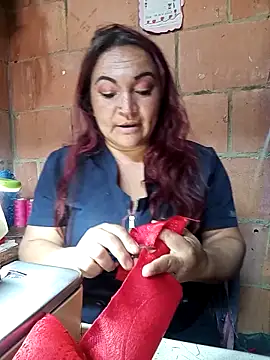 isis_milove live XXX chat