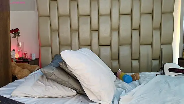 Chatroom XXX en direct de ZoeBarlove