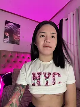 Pumi_akiko's Webcam Show