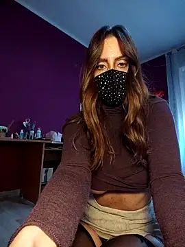 Akemi_rossi Chat XXX live