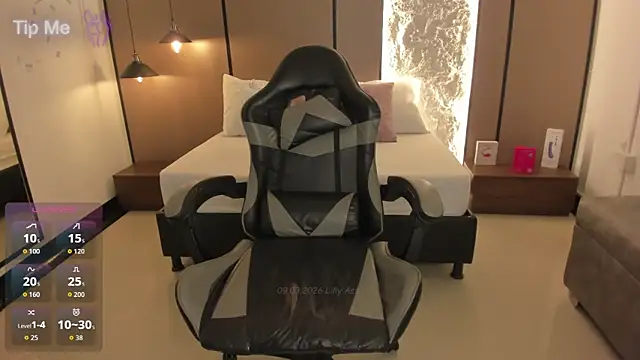 lilly_ass_のライブXXXチャット