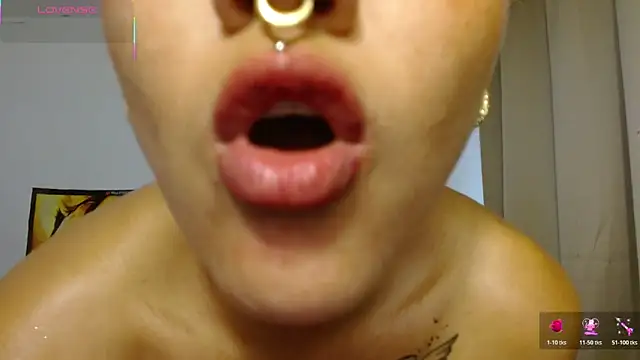 Divinejewel69 Chat XXX live