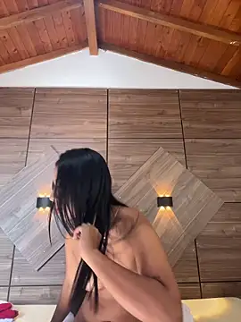 AmbarBlosomのライブXXXチャット