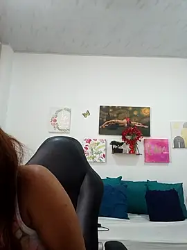 Show de BustyMilf_ na webcam