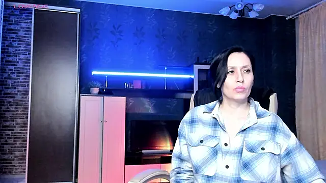 Lucky_Milfn Webbikameraesitys