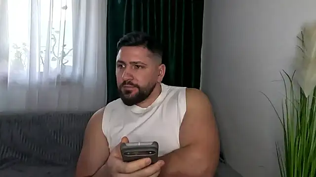 Gold_Alpha_Boy Show Webcam