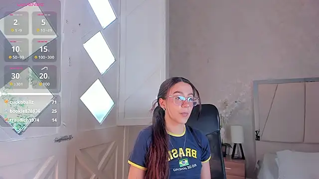 Chat +18 de Arii_wilde ao vivo