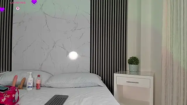 JackAndRosse_'s Live XXX Chat