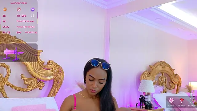 دردشة AshleyFerri الجنسية المباشرة