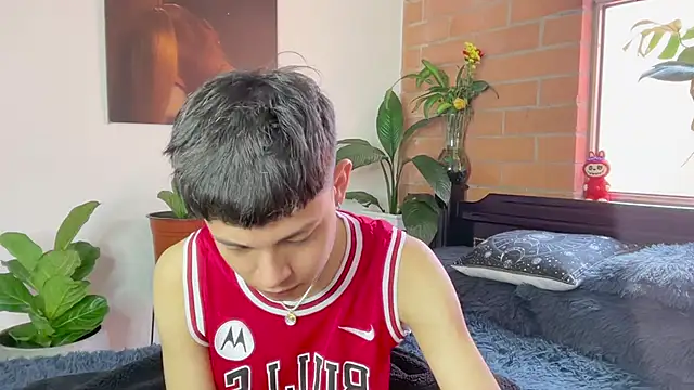 دردشة Andy_Belier23 الجنسية المباشرة